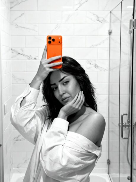 Beyaz tenli seksi VİP escort Ukrayna Afina — Mersin vitrin