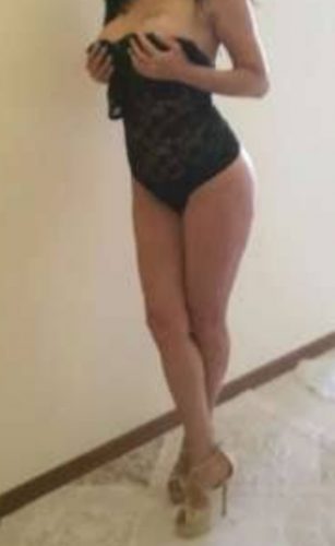 Mersin VIP Sarışın Selin 22 Yaşında — Akdeniz Escort, Mersin